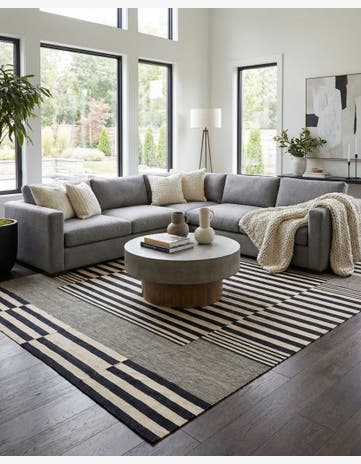 7' x 10' Hand Woven Kilim Modern Wool Rug
