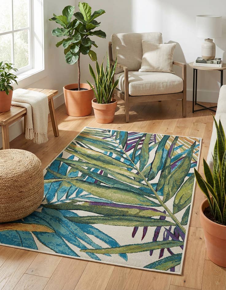 Detail image of 3' 3 x 5' 3  Washable Botanical Indoor / Outdoor Rug