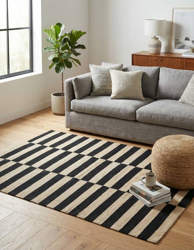 Detail image of 3' 4 x 4' 9  Hand Woven Kilim Modern Wool Rug