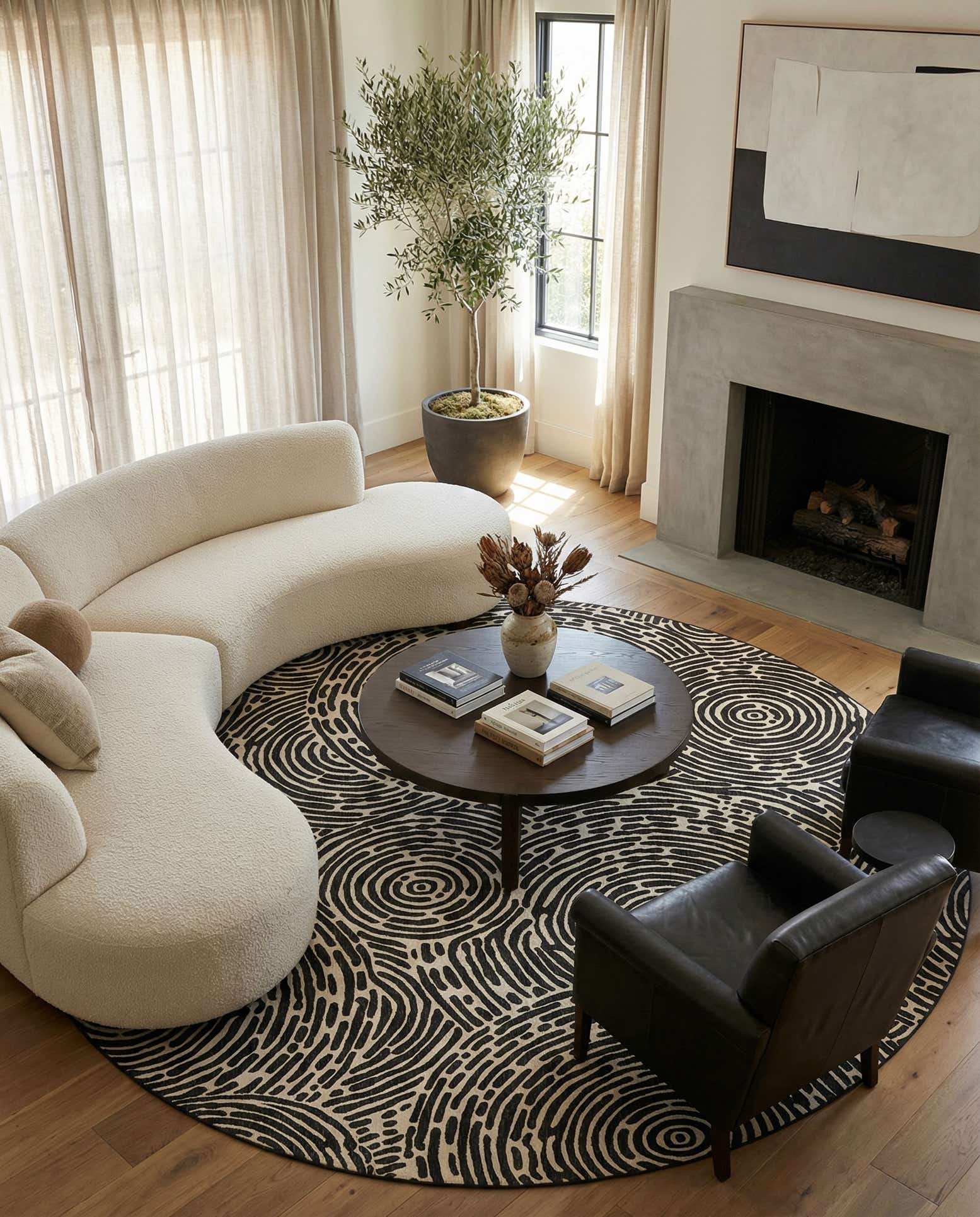 13' x 13' Easy-Clean Modern Indoor / Outdoor Round Rug