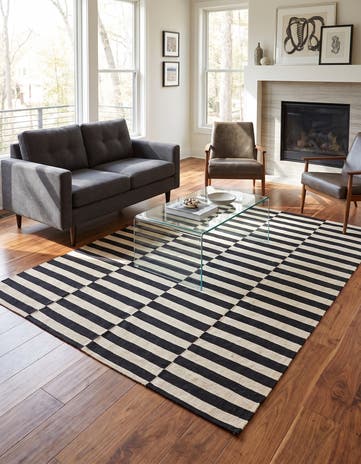5' 1 x 6' 4 Hand Woven Kilim Modern Wool Rug