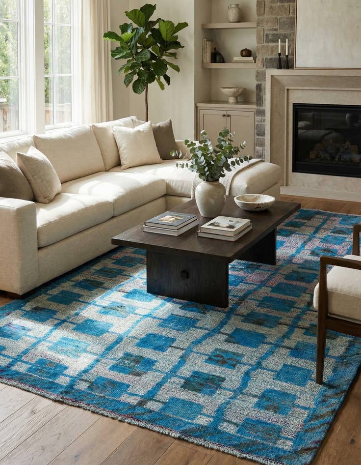 Detail image of 5' 5 x 8' 3  Hand Knotted Darya Wool Rug