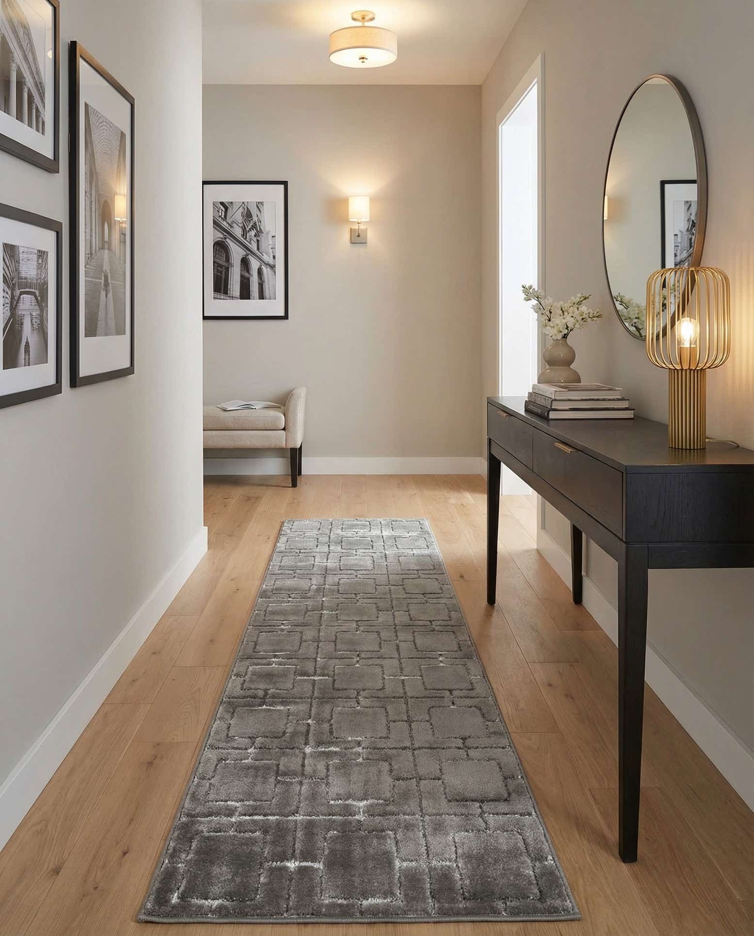 2' x 10' Marilyn Monroe™ Glam Deco Runner Rug