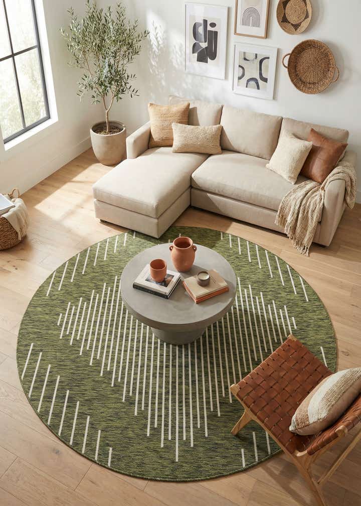 7' 10 x 7' 10 Easy-Clean Modern Indoor / Outdoor Round Rug