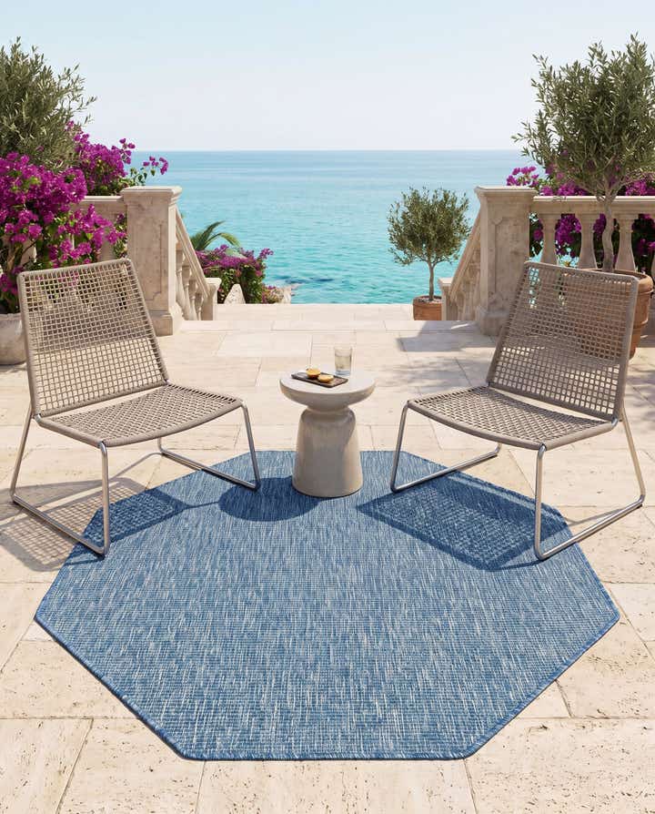 5' 3 x 5' 3 Easy-Clean Solid Indoor / Outdoor Octagon Rug