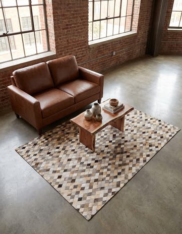 4' 9 x 6' 8 Cowhide Stocks Rug