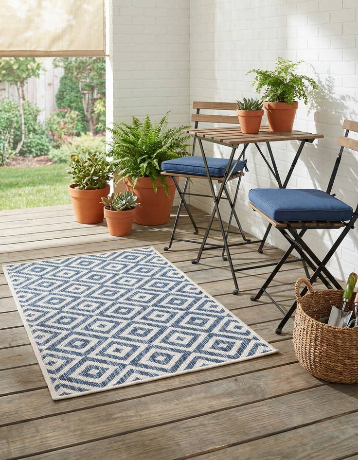Detail image of 2' x 3'  Washable Jill Zarin Costa Rica Indoor / Outdoor Rug
