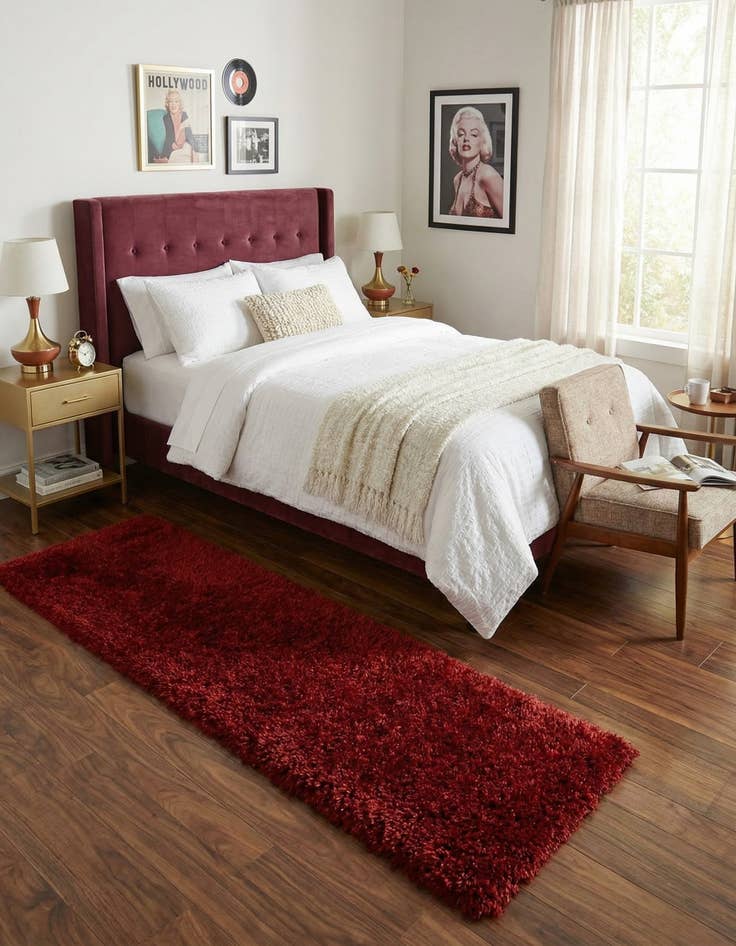 Detail image of 2' x 10' Marilyn Monroe™ Shag Runner Rug