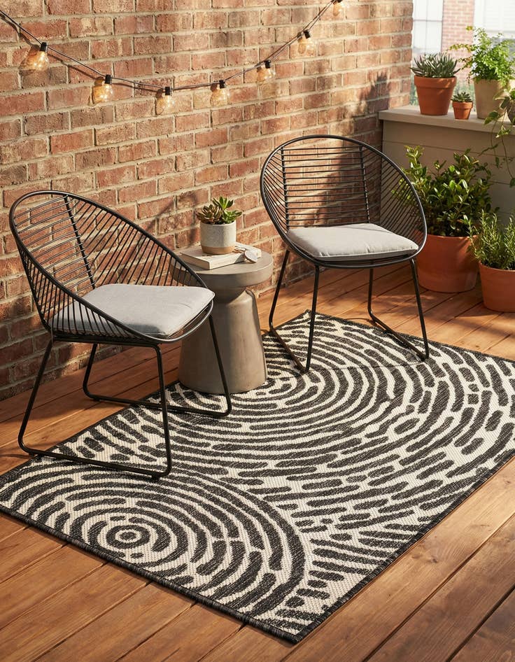 Detail image of  2' x 3'  Washable Modern Indoor / Outdoor Rug