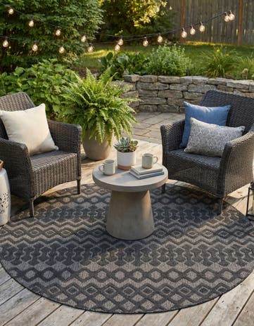 7' x 7' Easy-Clean Trellis Textured Indoor / Outdoor Round Rug