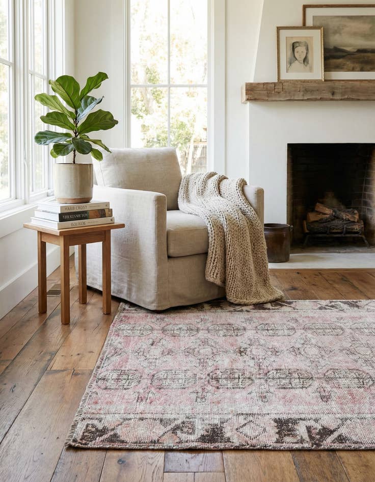 Detail image of 3' 5 x 4' 6  Hand Knotted Ultra Vintage Persian Wool Rug