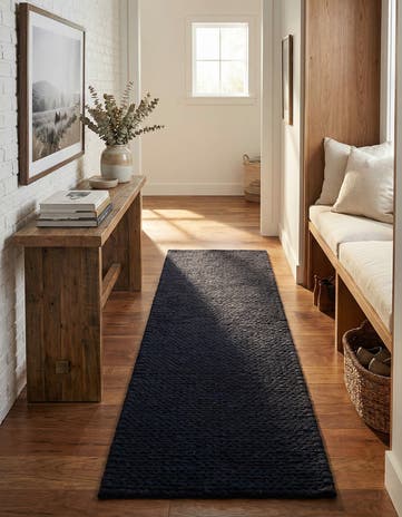 2' x 6' 7 Hand Woven Lana New Zealand Wool Runner Rug