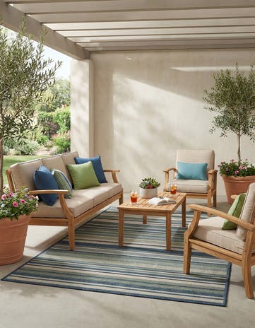 5' 3 x 7' 7 Easy-Clean Baja Indoor / Outdoor Rug