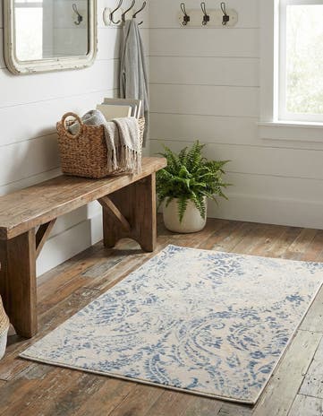 2' 2 x 3' Victoria Rug
