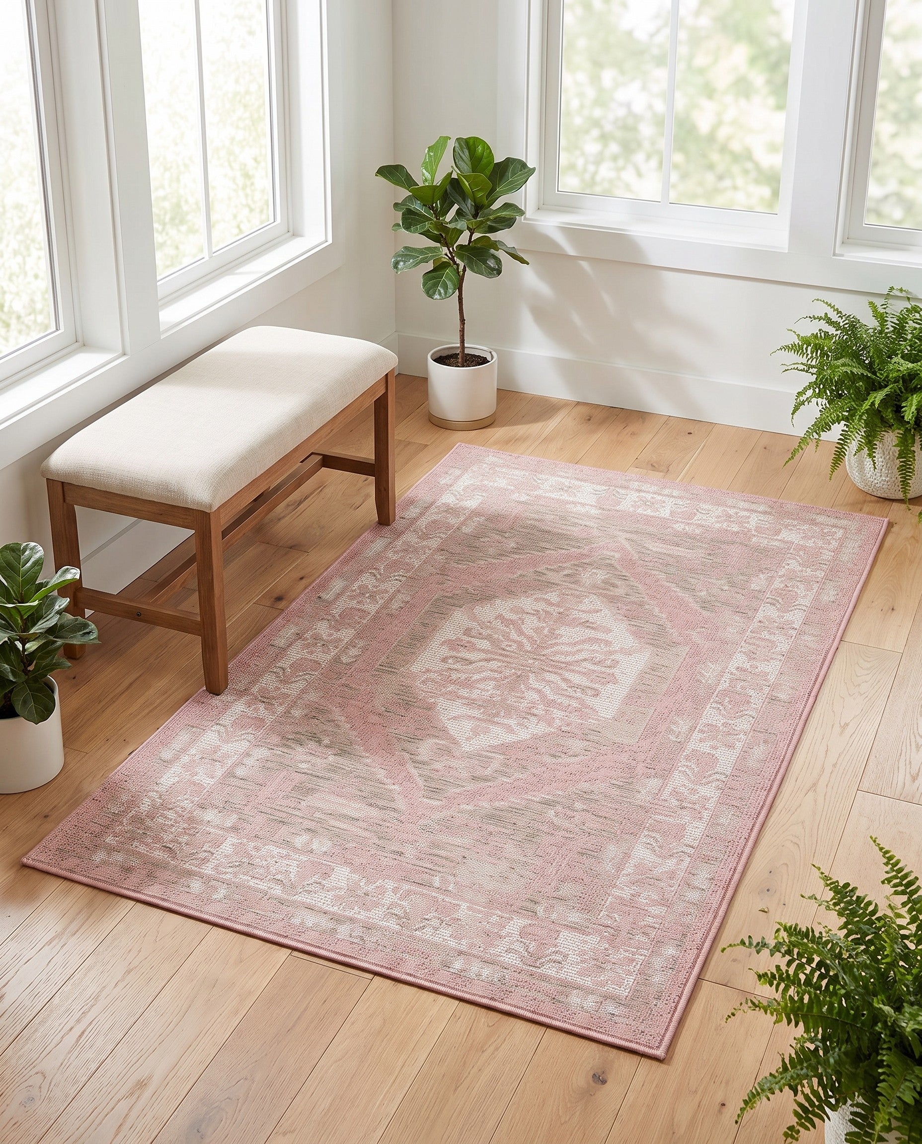 4' x 6' Easy-Clean Traditional Indoor / Outdoor Rug