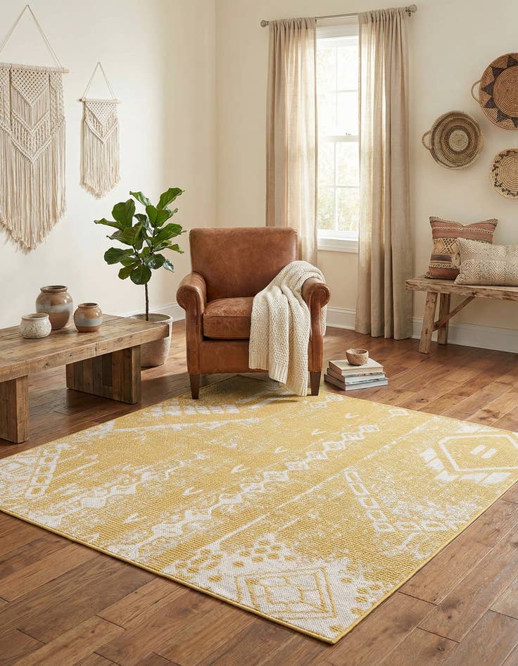 Detail image of 5' 3 x 5' 3  Washable Bohemian Indoor / Outdoor Square Rug