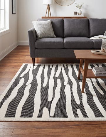 7' 10 x 7' 10 Prismatic Square Rug