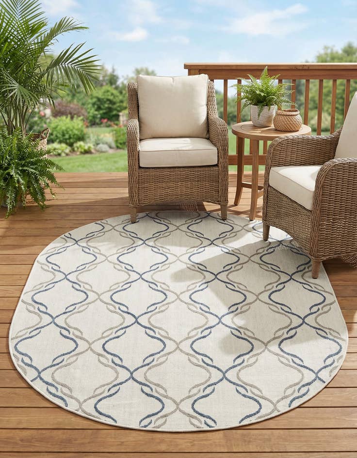 Detail image of  5' 3 x 8'  Washable Lattice Indoor / Outdoor Oval Rug