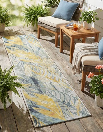 2' x 8' Easy-Clean Botanical Indoor / Outdoor Runner Rug