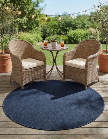 5' 3 x 5' 3 Easy-Clean Solid Indoor / Outdoor Round Rug