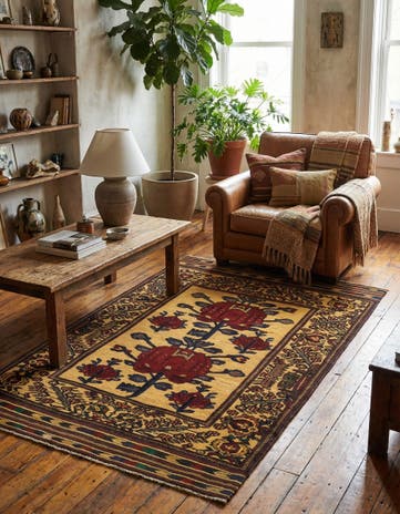 4' 2 x 6' 8 Hand Knotted Sumak Wool Rug