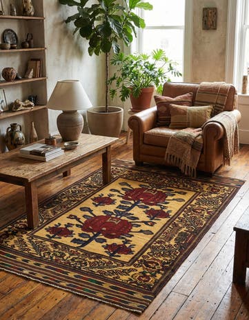 4' 2 x 6' 8 Hand Knotted Sumak Wool Rug