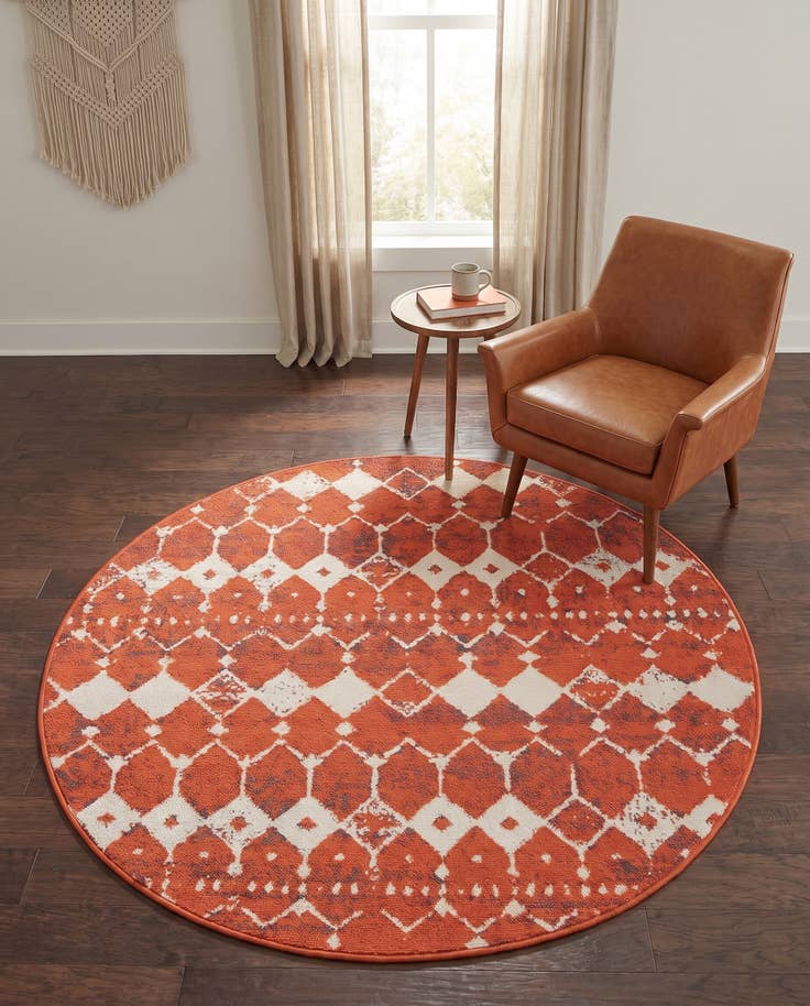 Detail image of 4' x 4' Easy-Clean Trellis Indoor / Outdoor Round Rug