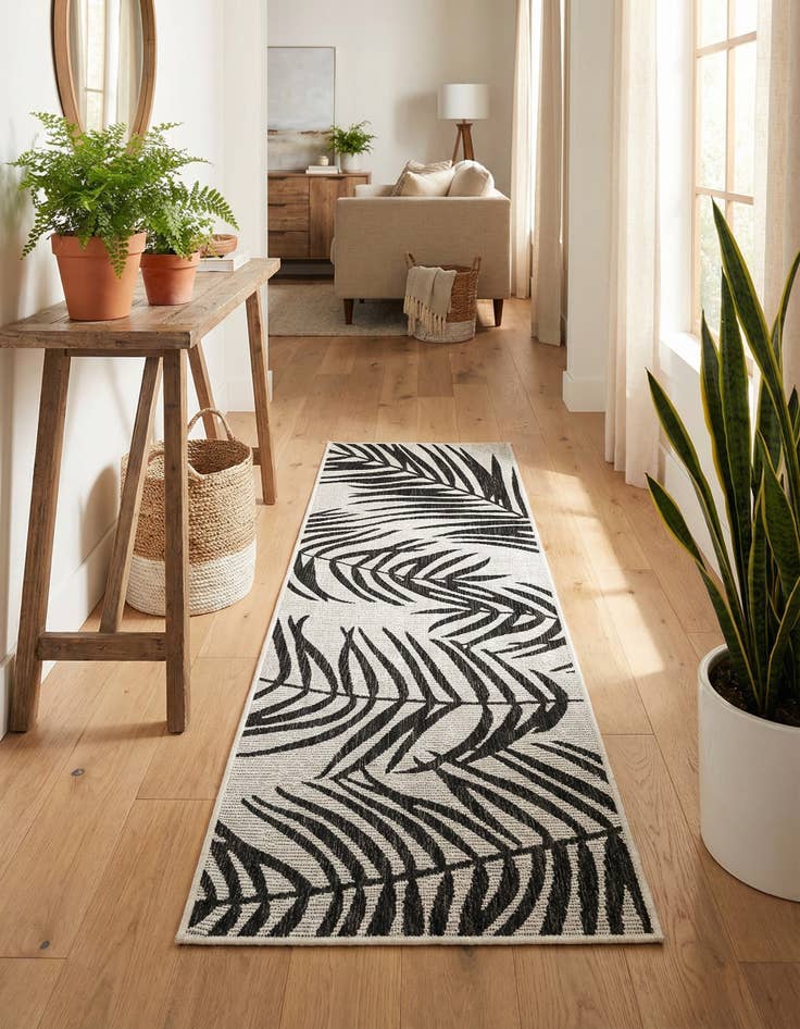 Detail image of 2' x 6'  Washable Botanical Indoor / Outdoor Runner Rug