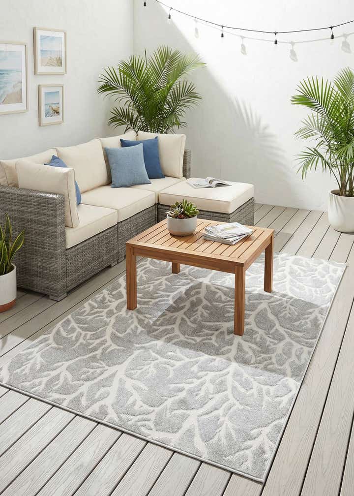 5' 3 x 7' 8 Easy-Clean Modern Indoor / Outdoor Rug