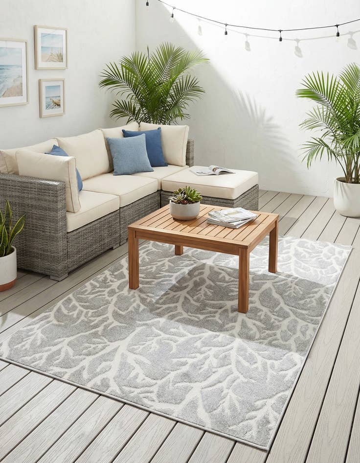 Detail image of 5' 3 x 7' 8  Washable Modern Indoor / Outdoor Rug