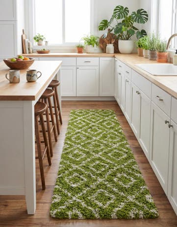Green Lattice Shag Runner Rug