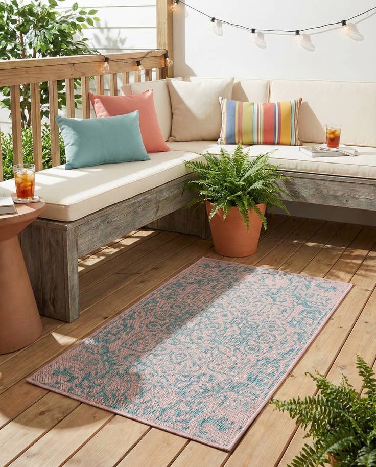 Detail image of 2' x 3' Easy-Clean Jill Zarin Dubai Indoor / Outdoor Rug