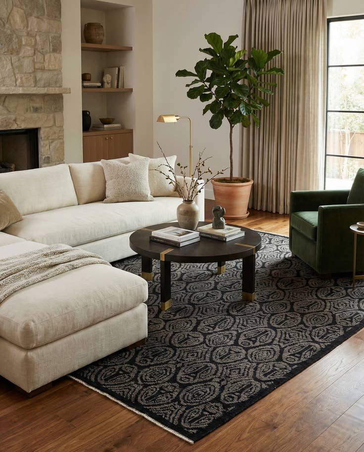 Detail image of 8' 3 x 10' 1 Hand Knotted Darya Wool Rug