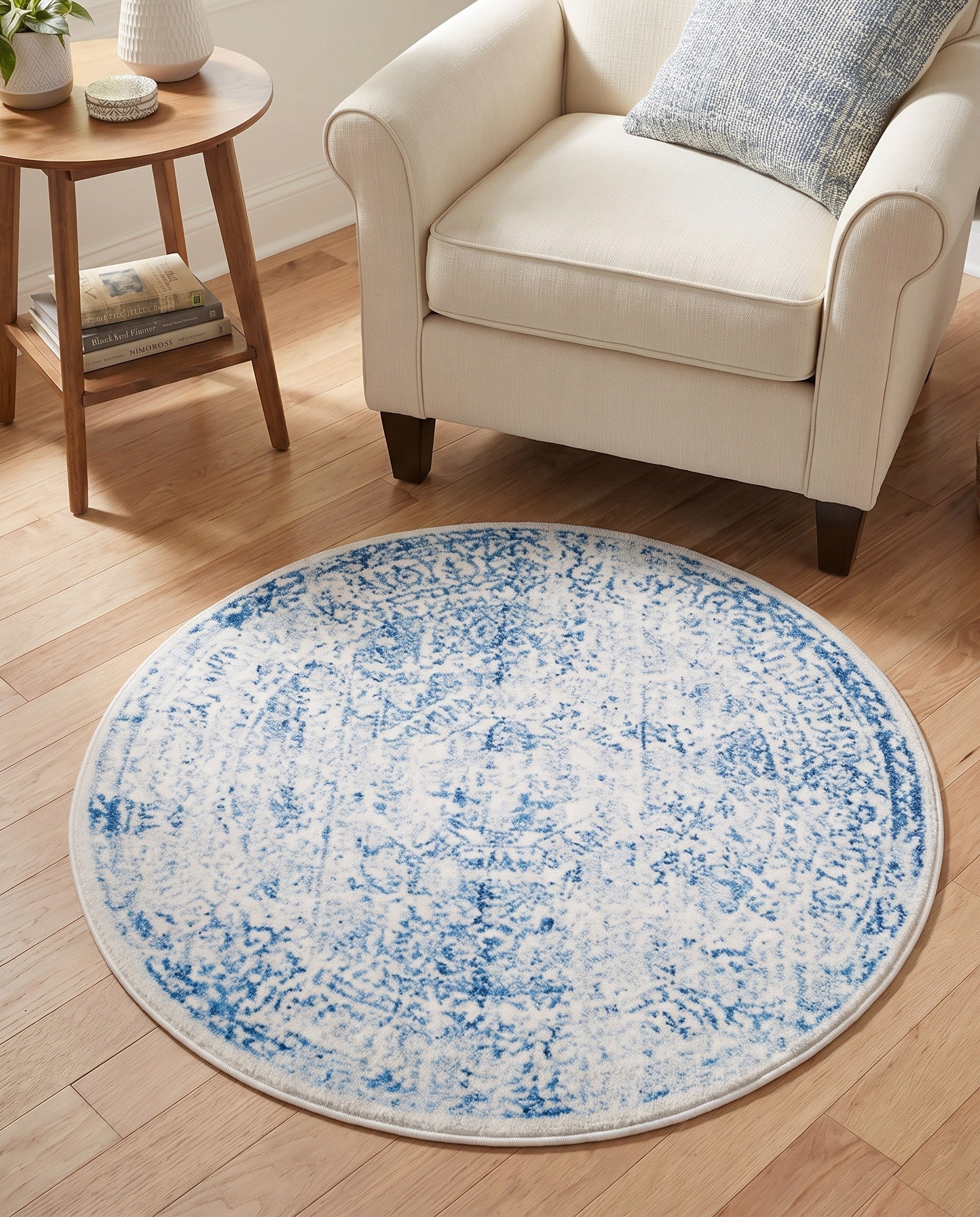 3' 3 x 3' 3 Brooklyn Round Rug