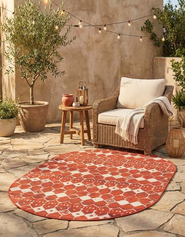 Rust Red Easy-Clean Lattice Indoor / Outdoor Oval Rug