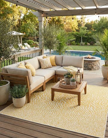 Yellow Ivory Easy-Clean Jill Zarin Cape Town Indoor / Outdoor Square Rug