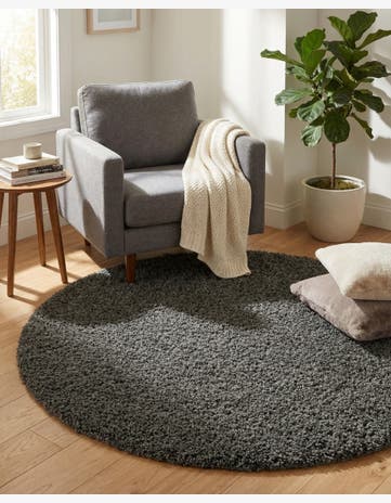 5' 3 x 5' 3 Solid Shag Round Rug