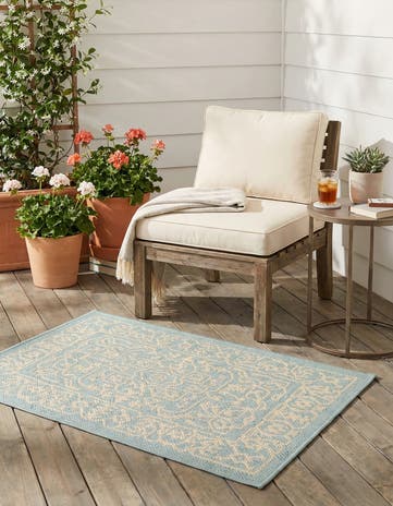 Light Blue Easy-Clean Botanical Indoor / Outdoor Rug