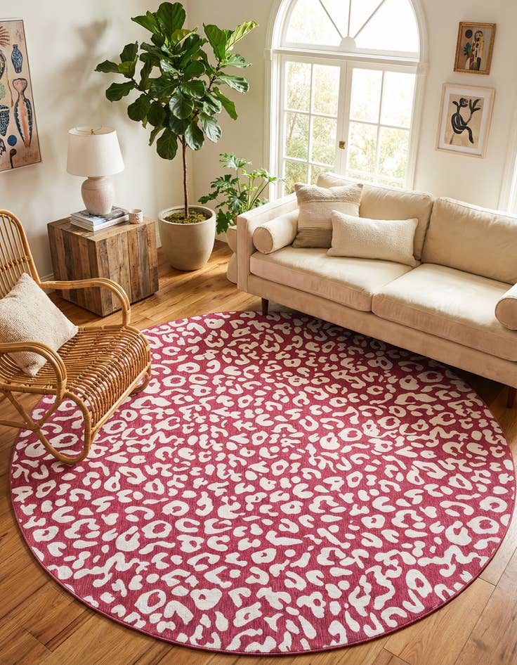 Detail image of 13' x 13'  Washable Safari Indoor / Outdoor Round Rug