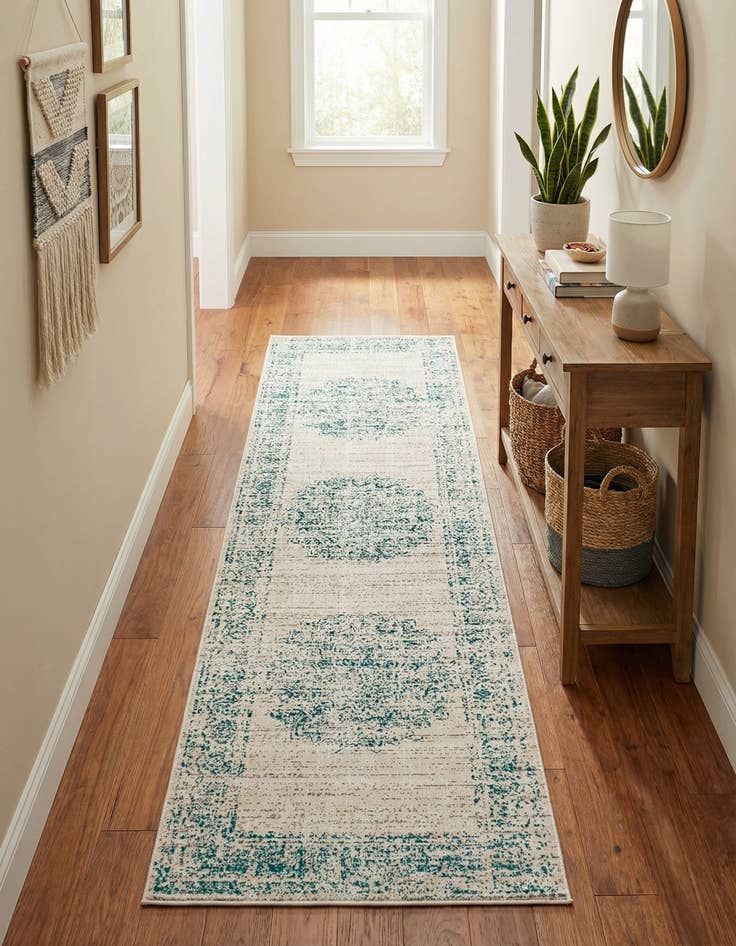 Detail image of 2' 7 x 10' Aarhus Runner Rug