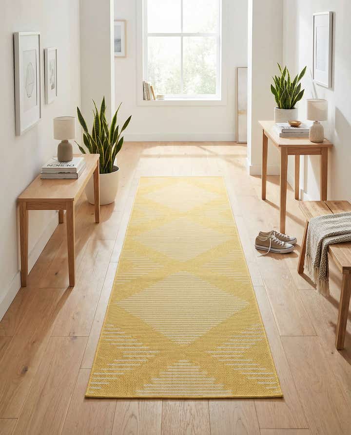 2' x 8' Easy-Clean Modern Indoor / Outdoor Runner Rug