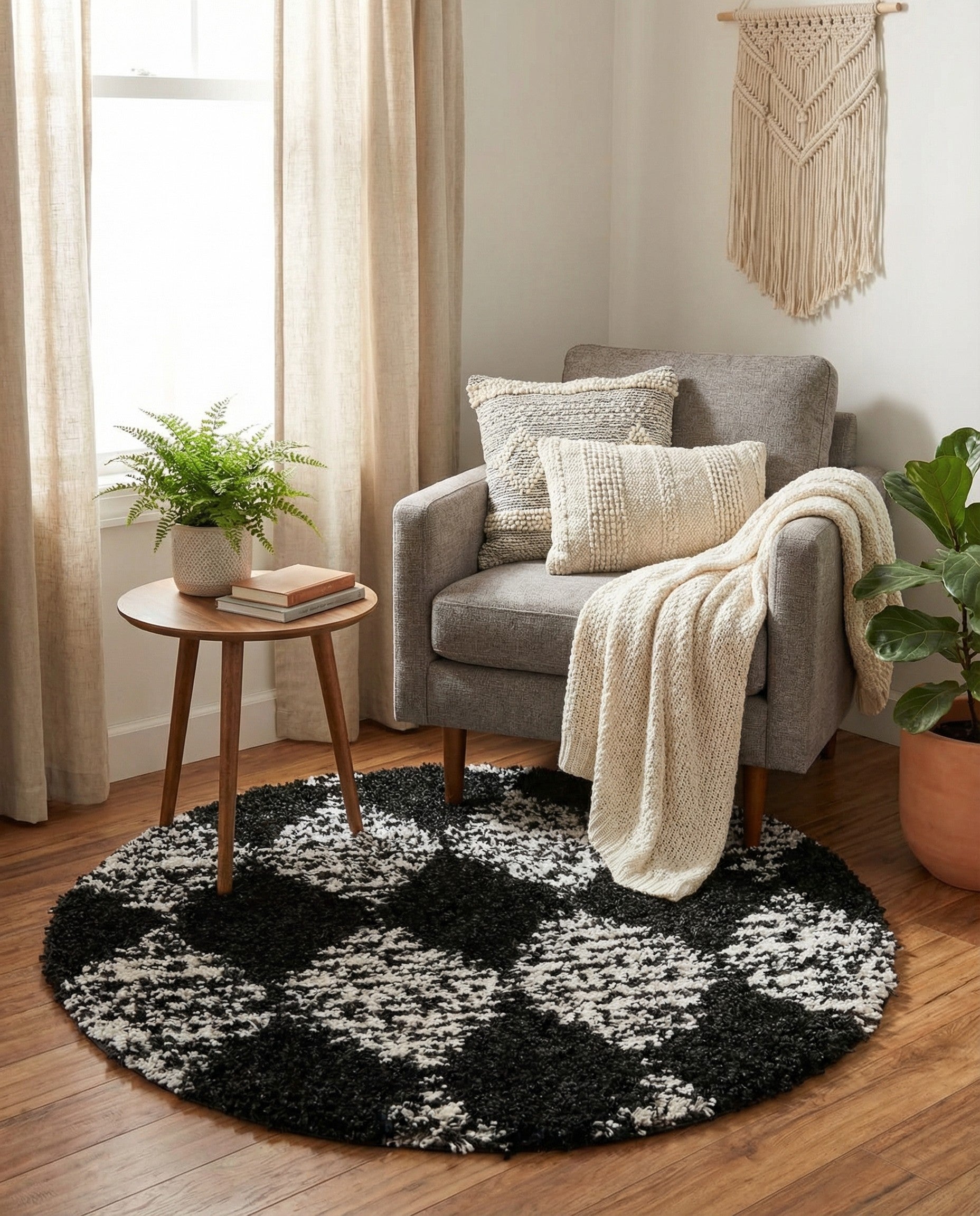 3' 3 x 3' 3 Serenity Shag Round Rug