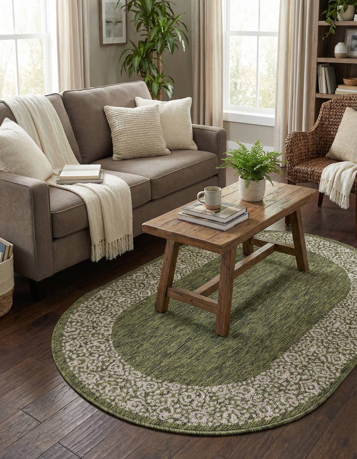 Detail image of 3' x 5' 3 Easy-Clean Border Indoor / Outdoor Oval Rug