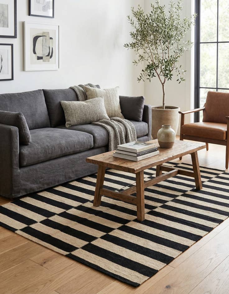 Detail image of 3' 4 x 4' 9  Hand Woven Kilim Modern Wool Rug