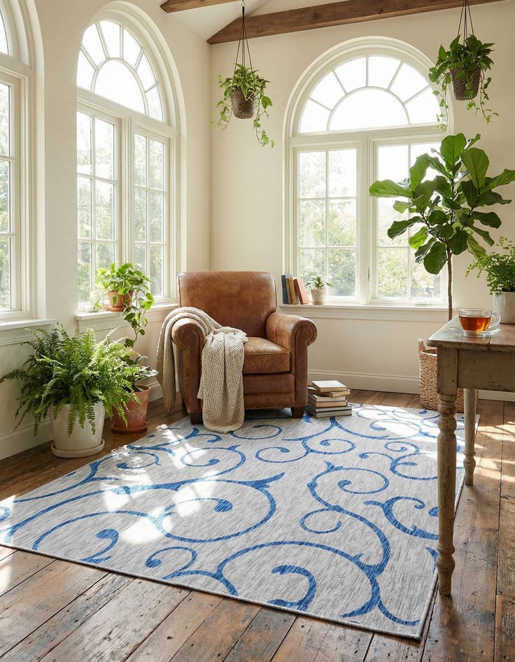 Detail image of 7' x 10'  Washable Botanical Indoor / Outdoor Rug