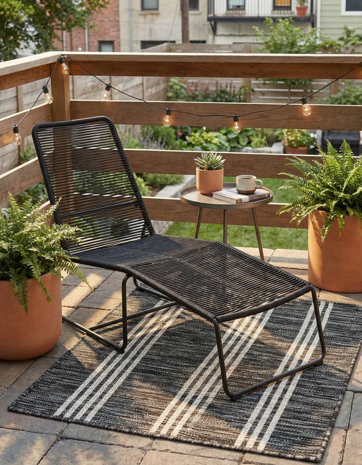 Detail image of  2' x 3'  Washable Jill Zarin Anguilla Indoor / Outdoor Rug