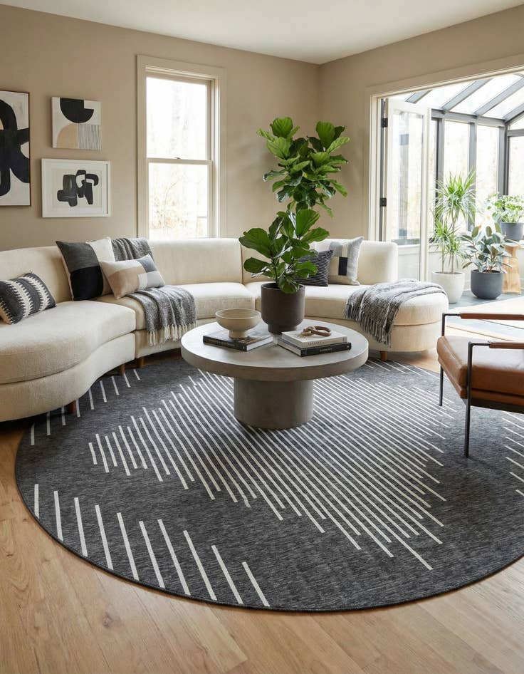 Detail image of 13' x 13'  Washable Modern Indoor / Outdoor Round Rug