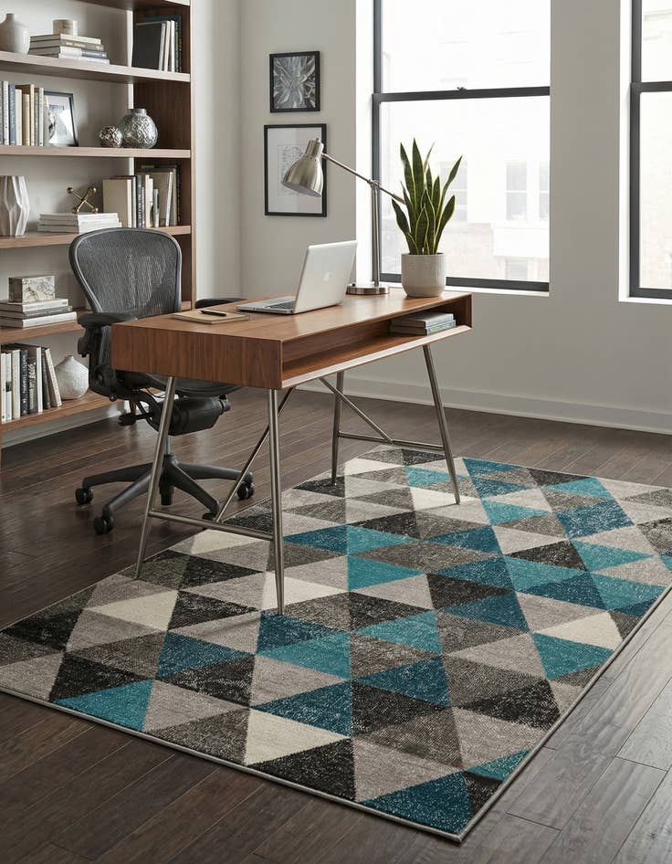 Detail image of 3' 3 x 5' 3 Valencia Rug