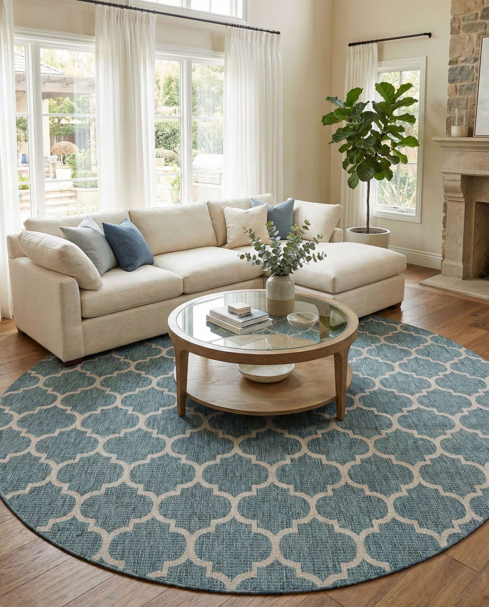 10' 8 x 10' 8 Easy-Clean Lattice Indoor / Outdoor Round Rug