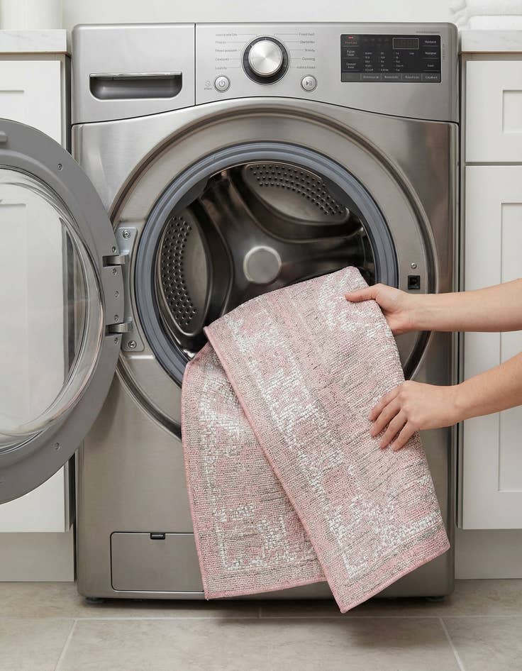 Detail image of 2' x 6'  Washable Traditional Indoor / Outdoor Runner Rug